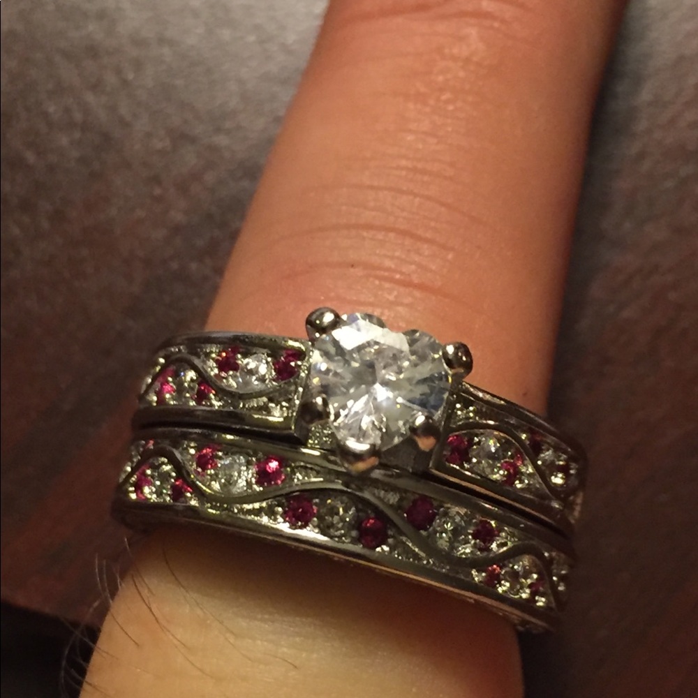 10k gold white sapphire heart ring set